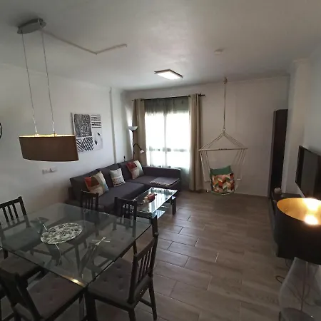 דירה Golfsur-jacuzzi-privateparking-2bath-4bedroom-4tv-netflx-fastwifi *