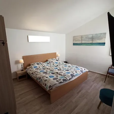 Golfsur-jacuzzi-privateparking-2bath-4bedroom-4tv-netflx-fastwifi San Miguel de Abona