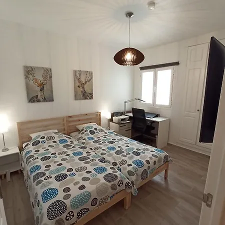 Golfsur-jacuzzi-privateparking-2bath-4bedroom-4tv-netflx-fastwifi * San Miguel de Abona