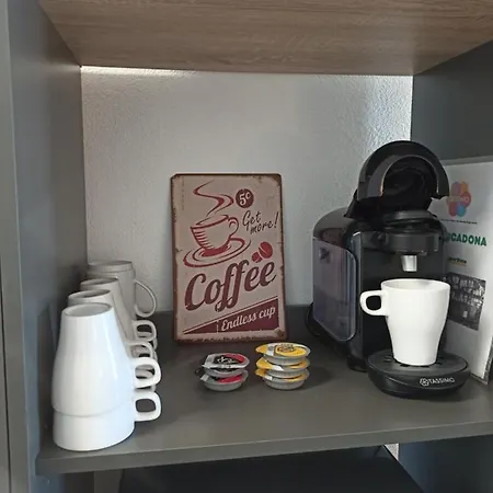 Golfsur-jacuzzi-privateparking-2bath-4bedroom-4tv-netflx-fastwifi Apartment *