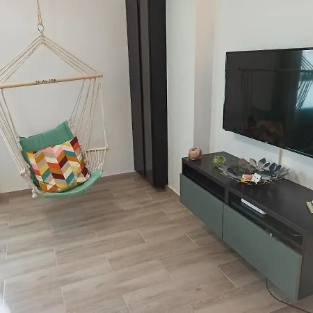 Golfsur-jacuzzi-privateparking-2bath-4bedroom-4tv-netflx-fastwifi