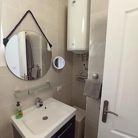 Golfsur-jacuzzi-privateparking-2bath-4bedroom-4tv-netflx-fastwifi Apartman *