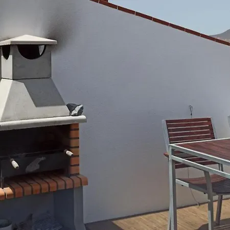 Golfsur-jacuzzi-privateparking-2bath-4bedroom-4tv-netflx-fastwifi Apartman *