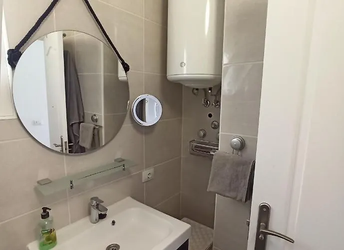 Golfsur-jacuzzi-privateparking-2bath-4bedroom-4tv-netflx-fastwifi Lejlighed *